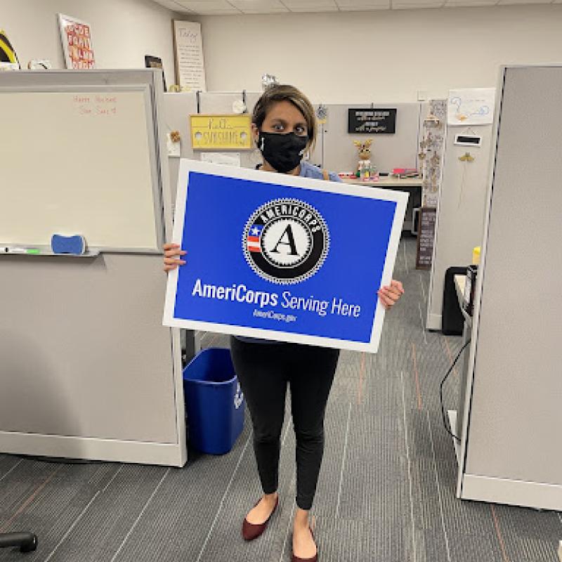 Shruthi at her host site, JaxHATS.