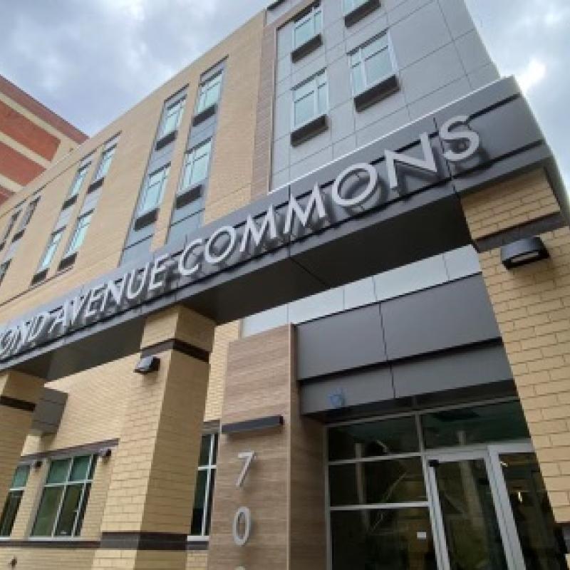 Second Avenue Commons, Front Entrance